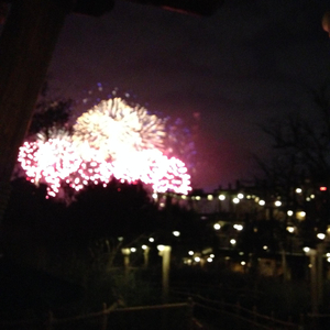 18禁裸体女免费网站扒尿囗
